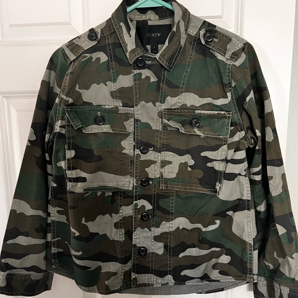 JCrew camouflage shirt jacket, size Small.